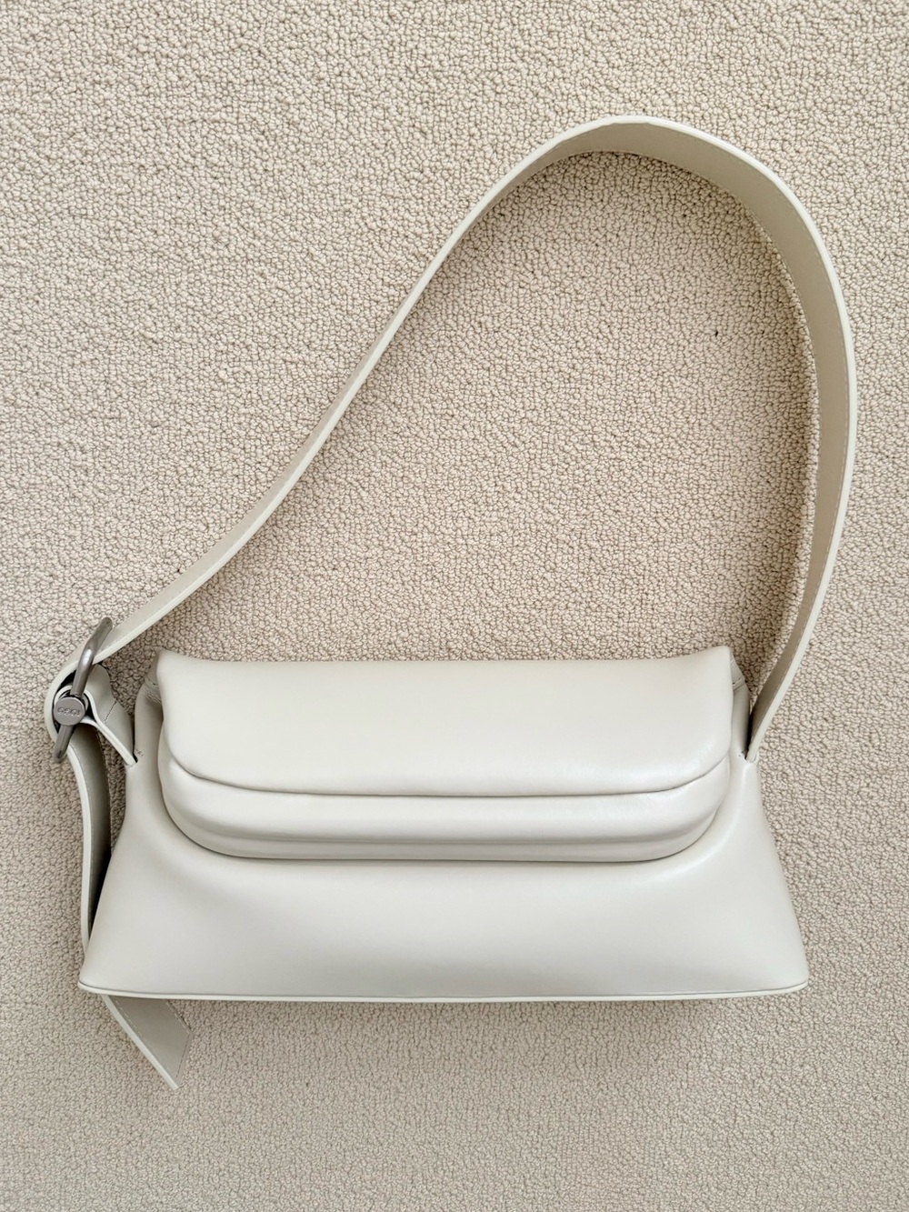 OSOI Leather Folder Brot Bag in Cream